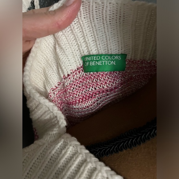 Boatneck Benetton sweater, light weight, light sparkle. - Picture 3 of 3